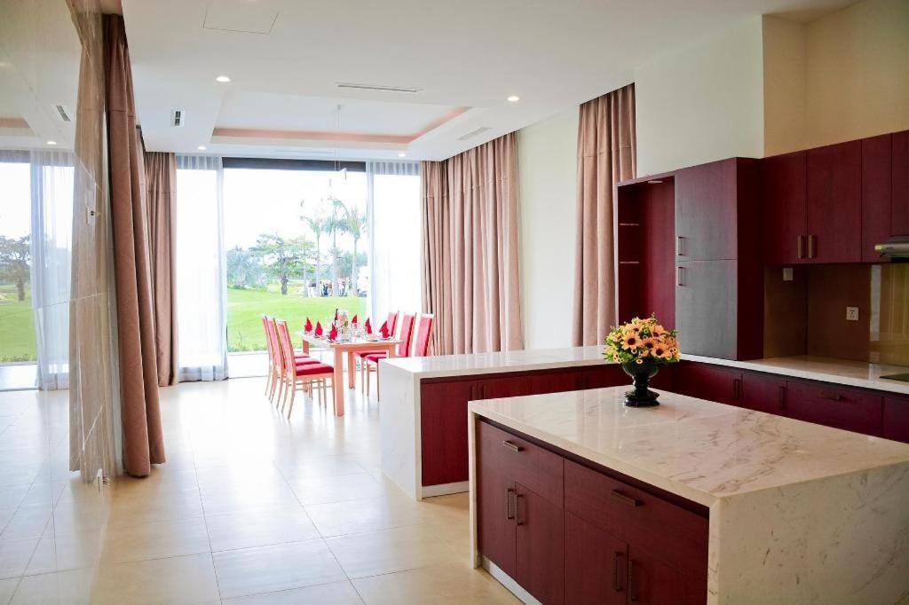 Diamond Bay Golf And Villas Nha Trang Exterior photo